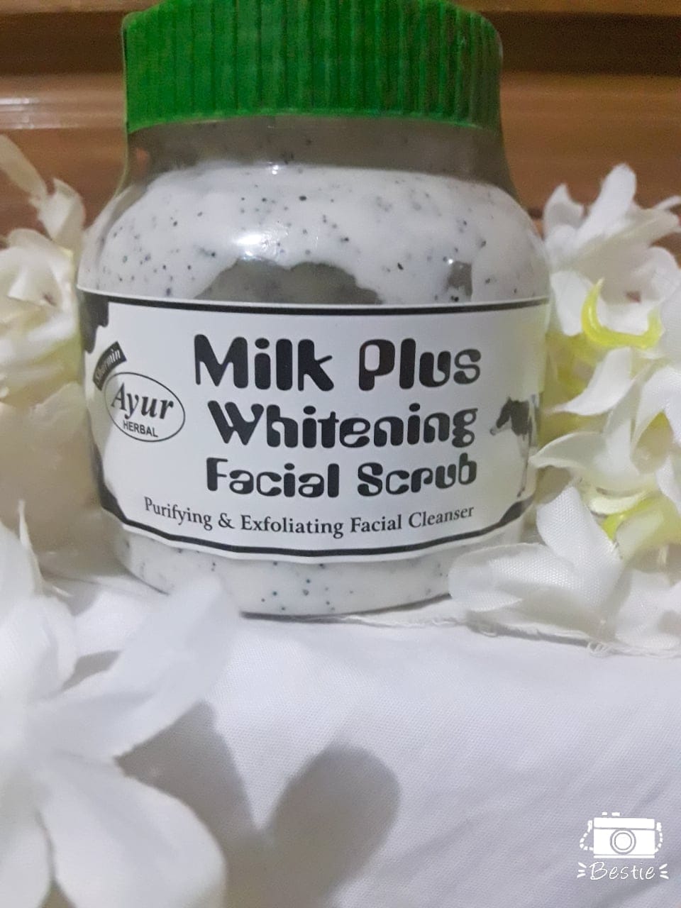 Ayur Herbal Facial Milk Scrub - 250ml